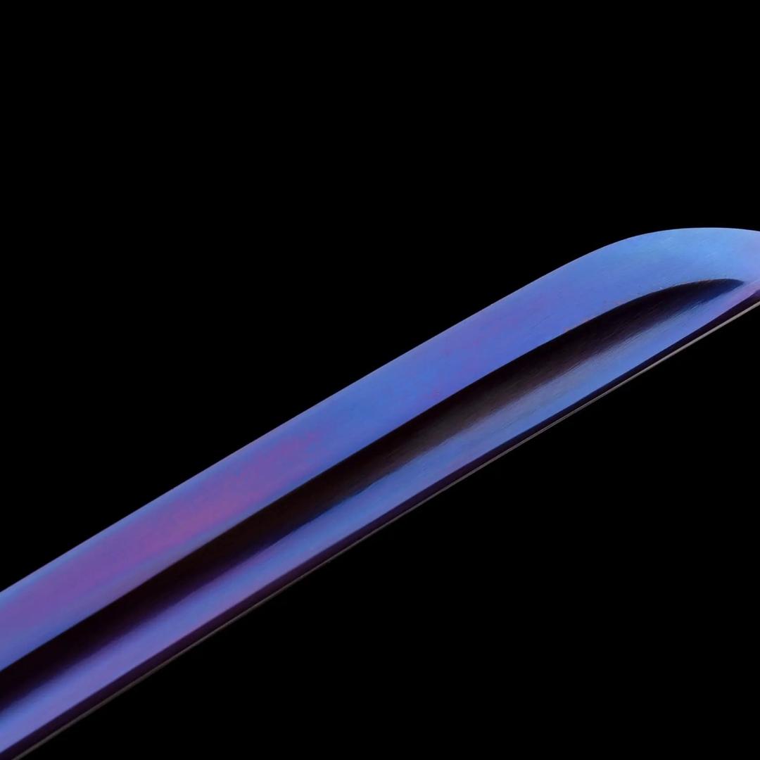 Violet and blue finish at the point of the Purple Blade katana