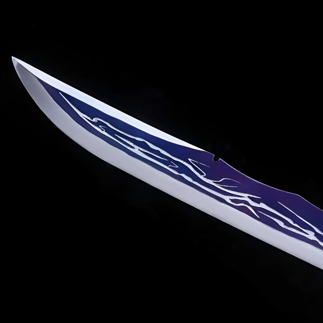 Upswept point and white line pattern on Raisenga