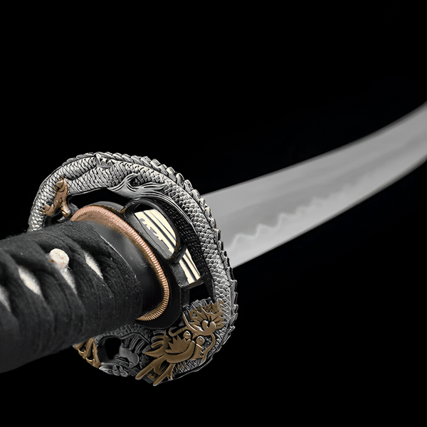 Ryūjin Katana (T10 Damascus Steel & Genuine Hamon) - blade detail