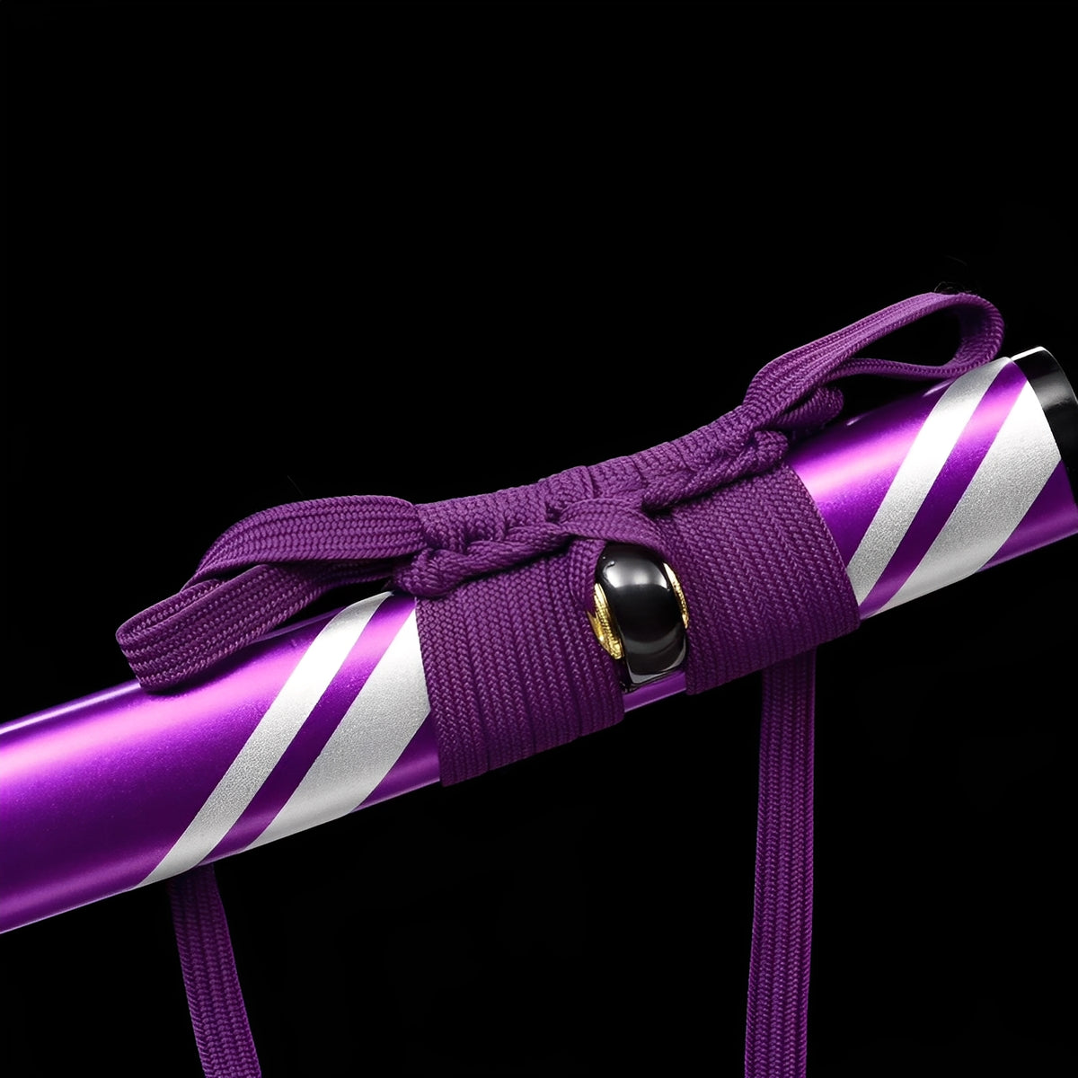 Diagonal silver-white stripes across the purple Baioretto saya