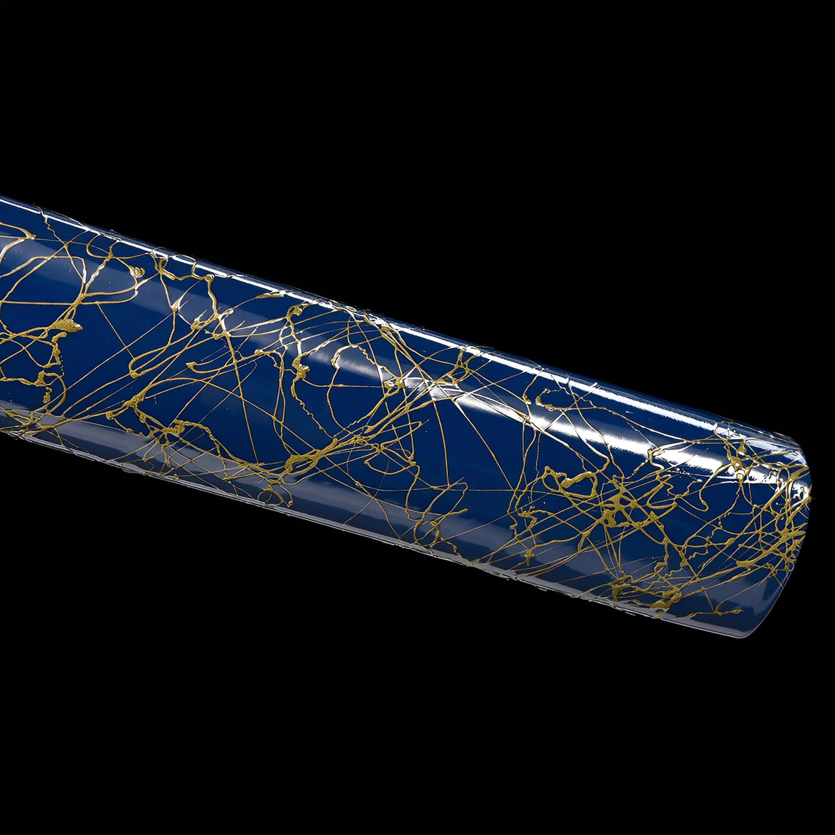 Fine gold-colored branching decoration on the navy Aoi Seika saya