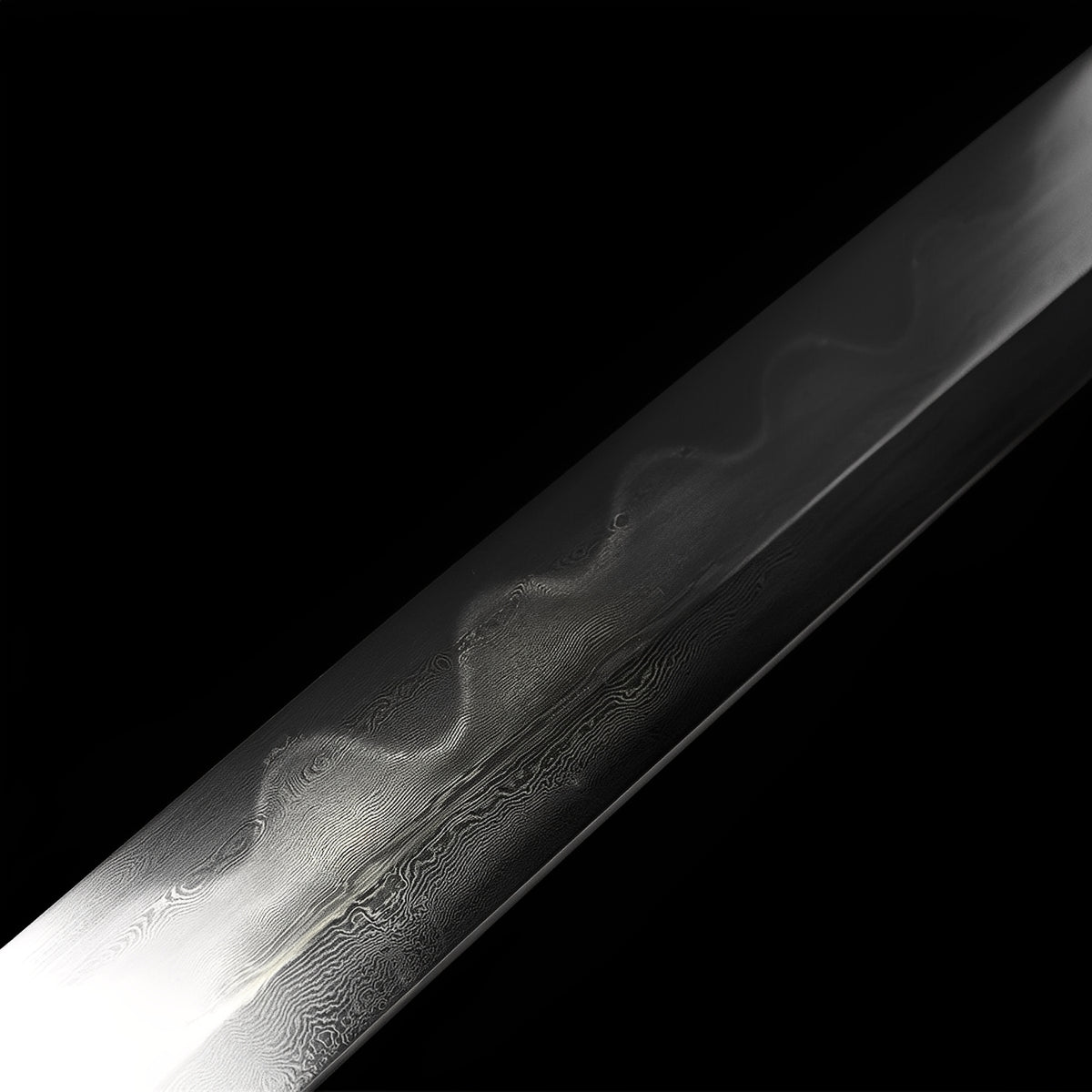 Steel grain and irregular hamon on the Kogarashi blade
