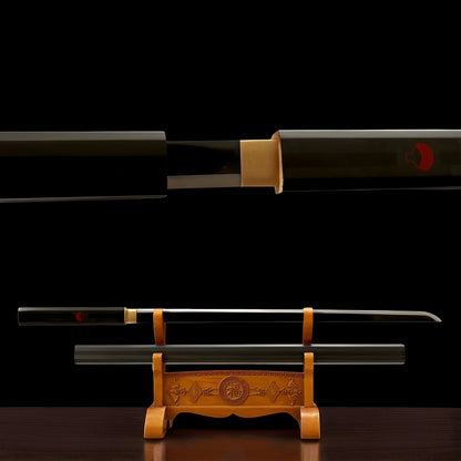 Master the shadows with this sleek and iconic Sasuke Katana replica