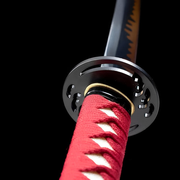 Akagane katana saya detail showing genuine gray rayskin texture covering entire scabbard with amber buffalo horn kojiri