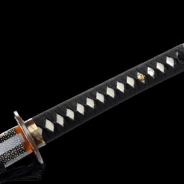 Ginto Katana (T10 Steel & Genuine Hamon) - handle and fittings