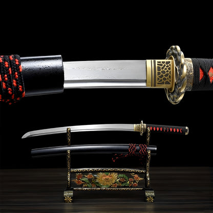The Shinku Wakizashi forged in Damascus steel