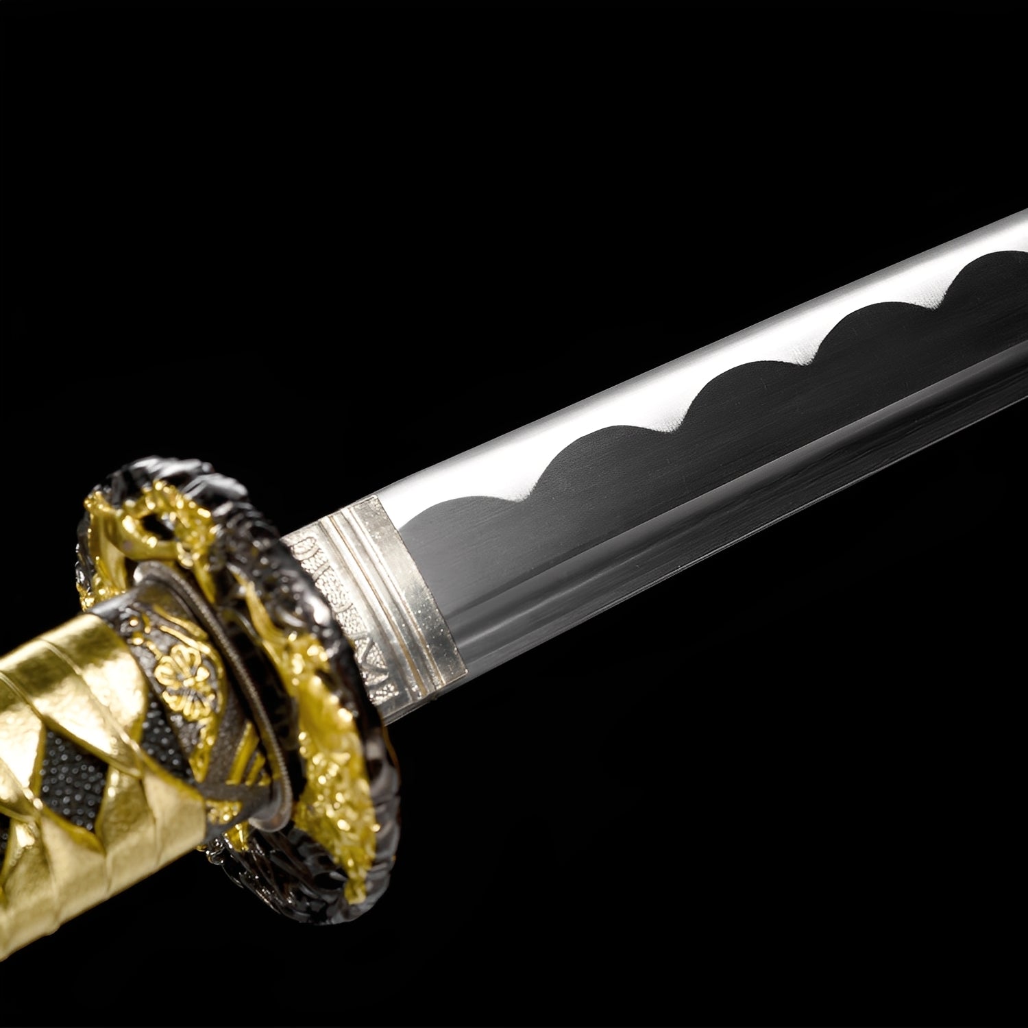 Kinkuro Katana - 昇鱗剣